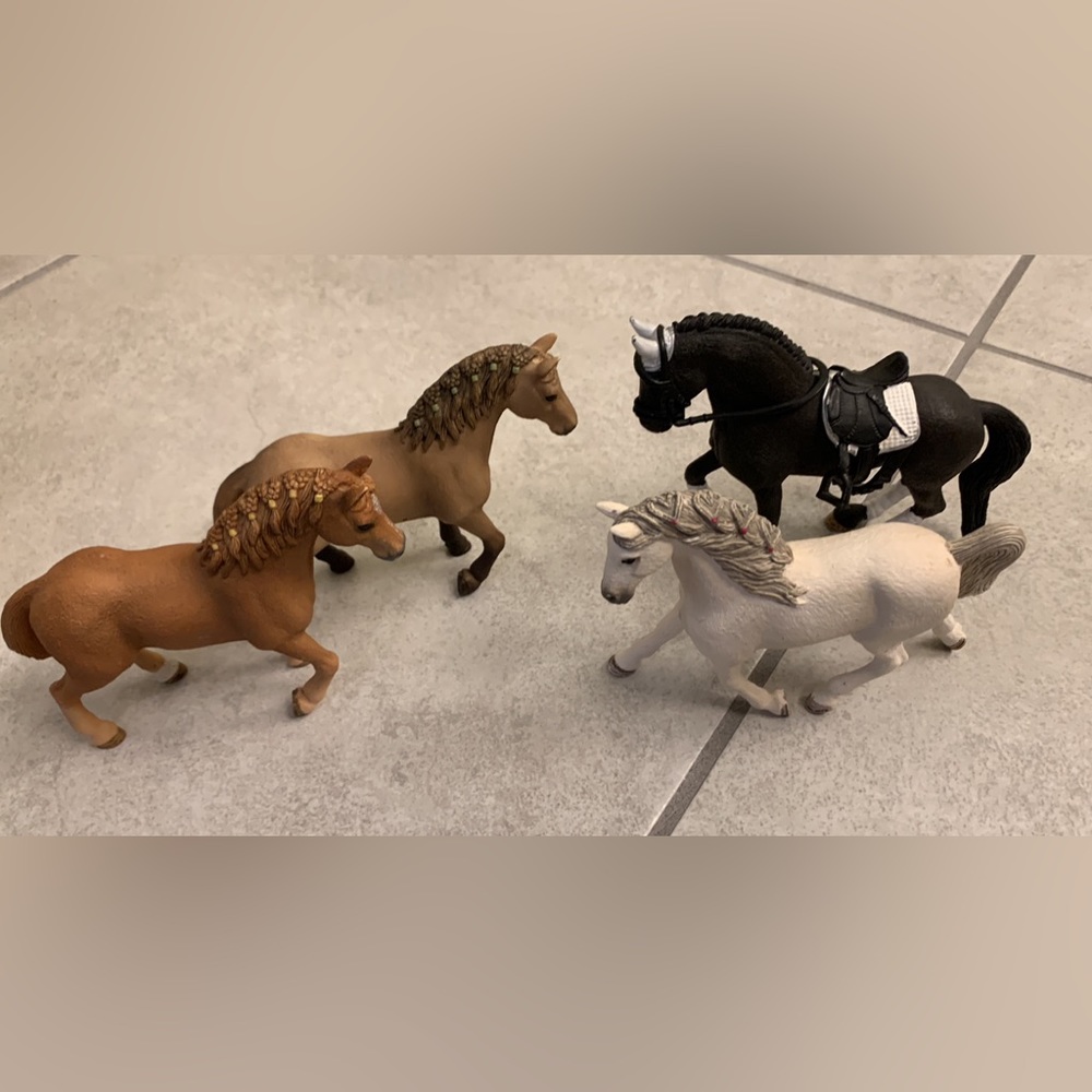 Schleich horse bundle